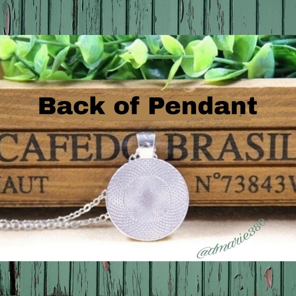 Beautiful~ Tree of Life~Silver Pendant Necklace - Picture 2 of 2